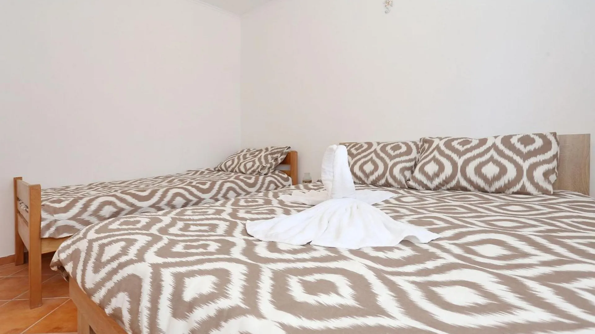 Apartments Marino 维尔